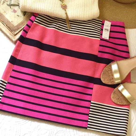 🎉HP🎉 NWT Loft Corded Dobby Striped Skirt - Picture 3 of 12